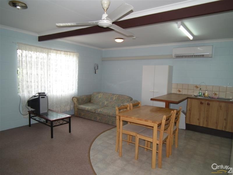 1-4/16 Powell Street, Bowen QLD 4805