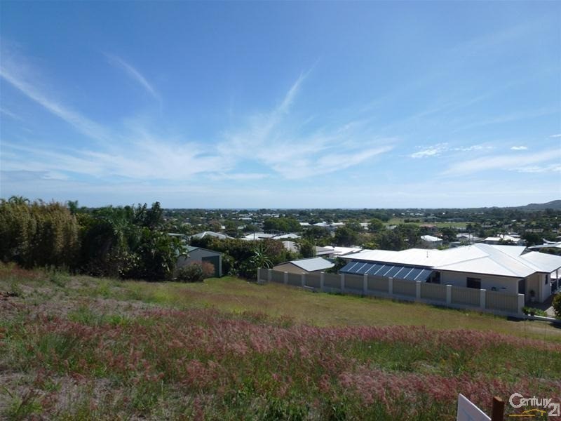 14 Tynwald Avenue, Bowen QLD 4805