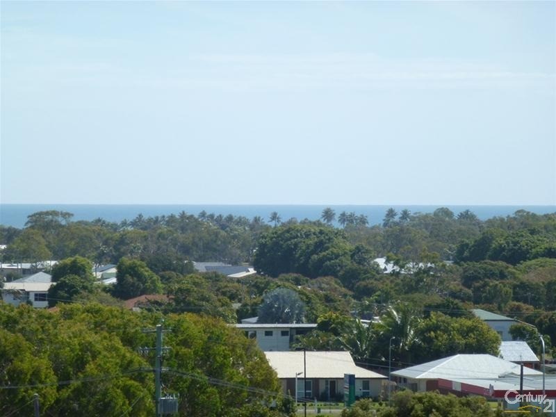 14 Tynwald Avenue, Bowen QLD 4805