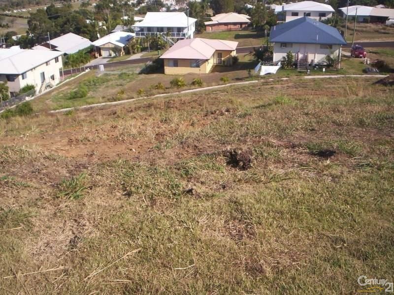 30 Tynwald Avenue, Bowen QLD 4805