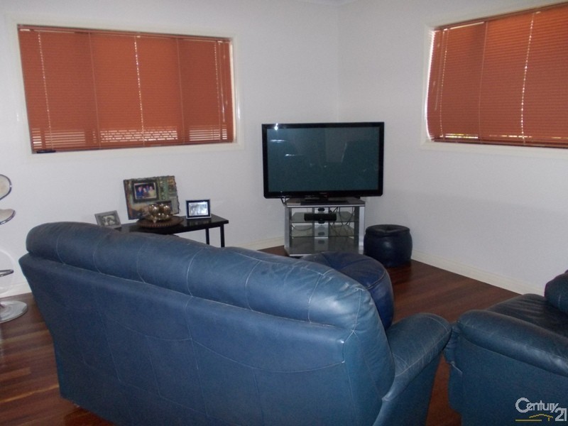 1 Fairway Street, Collinsville QLD 4804
