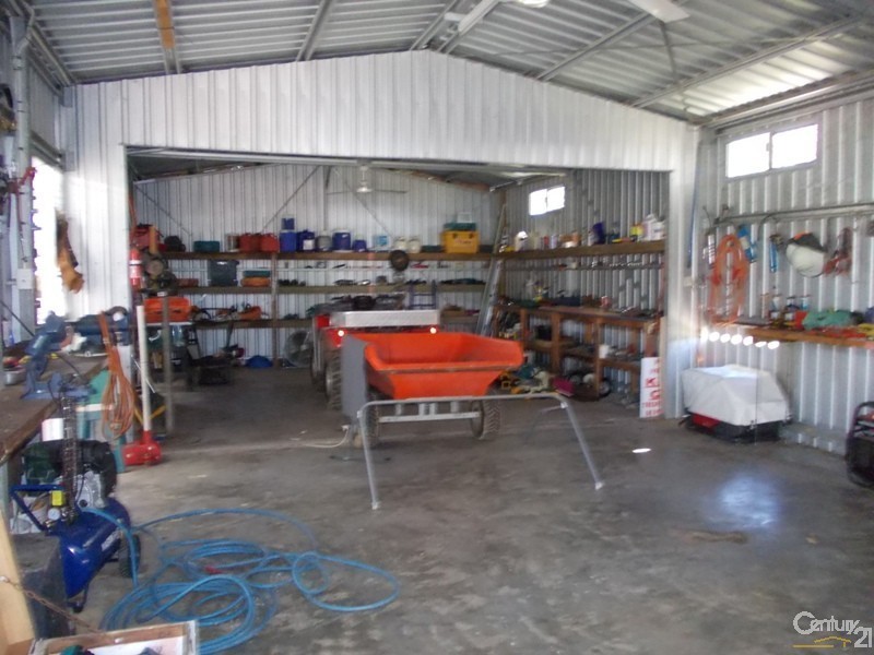 1 Fairway Street, Collinsville QLD 4804