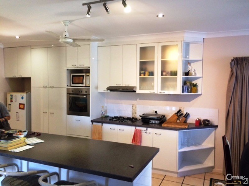 11 Kirkpatrick Court, Bowen QLD 4805