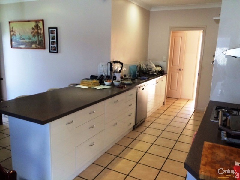 11 Kirkpatrick Court, Bowen QLD 4805