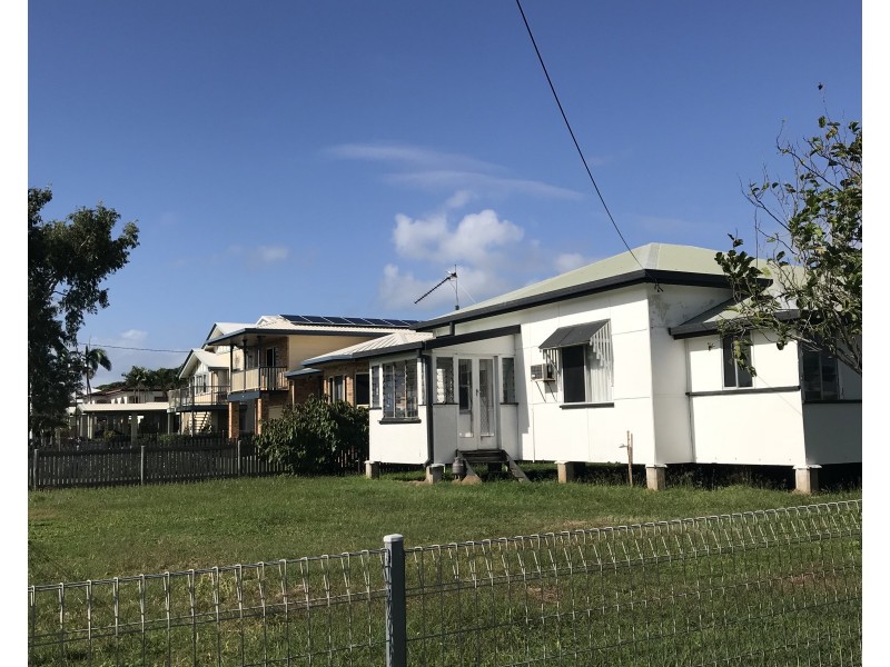 19 Murroona Street, Bowen QLD 4805