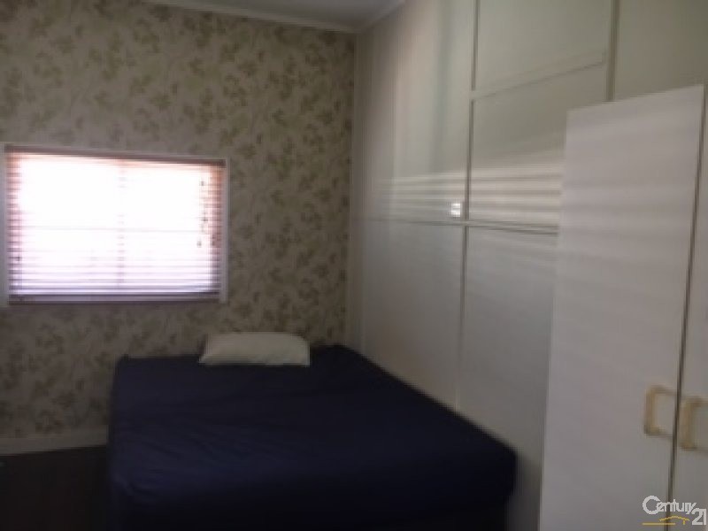 34 Creek Street, Bowen QLD 4805