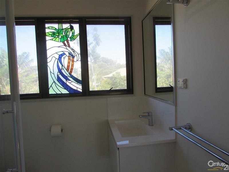 24 Rose Bay Road, Bowen QLD 4805