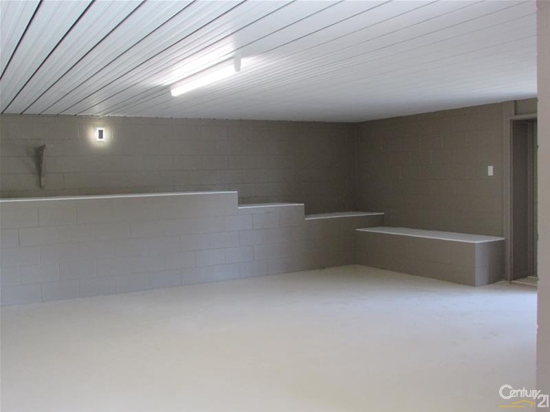 24 Rose Bay Road, Bowen QLD 4805