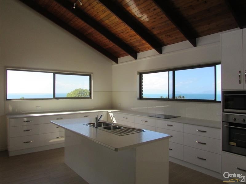 24 Rose Bay Road, Bowen QLD 4805