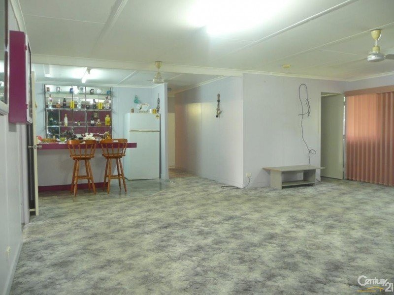 28 Conway Street, Collinsville QLD 4804