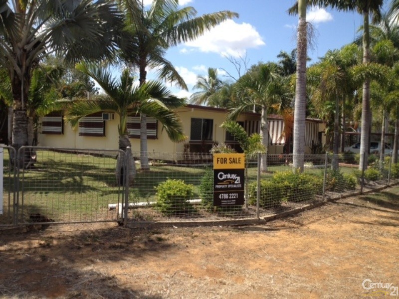 28 Conway Street, Collinsville QLD 4804