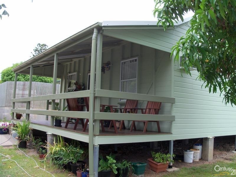 2/10 Mitchell Street, Bowen QLD 4805