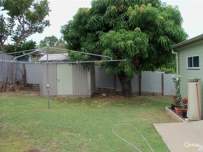 2/10 Mitchell Street, Bowen QLD 4805