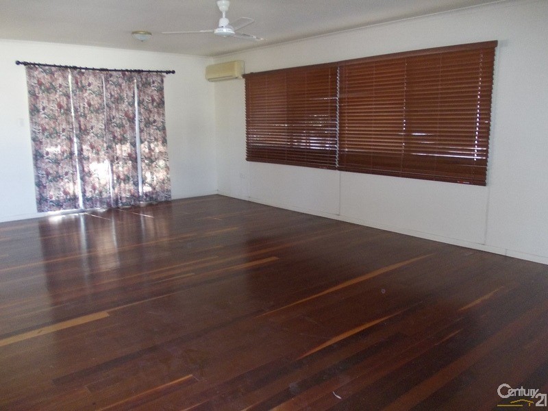 18 Seventh Avenue, Scottville QLD 4804