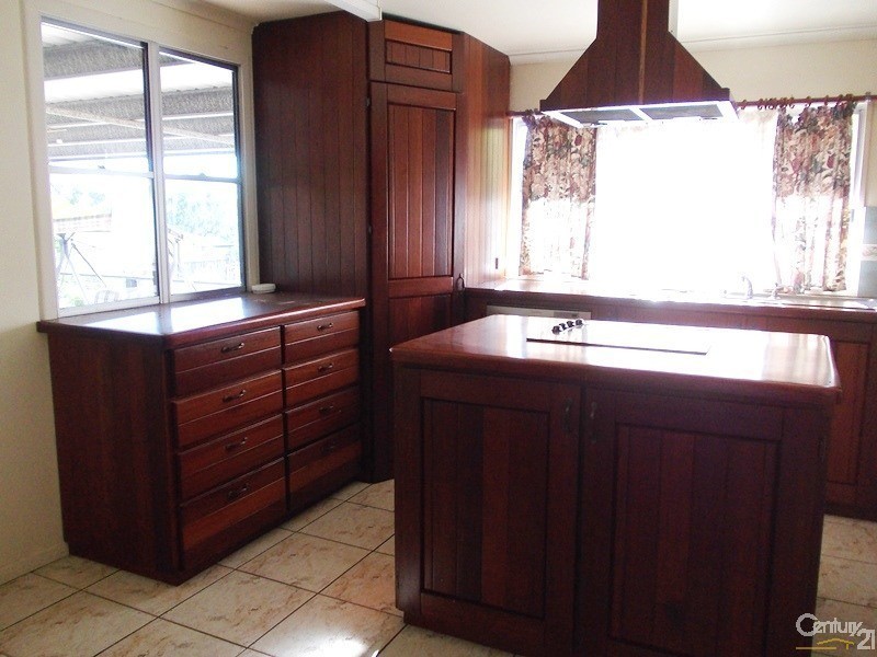 18 Seventh Avenue, Scottville QLD 4804