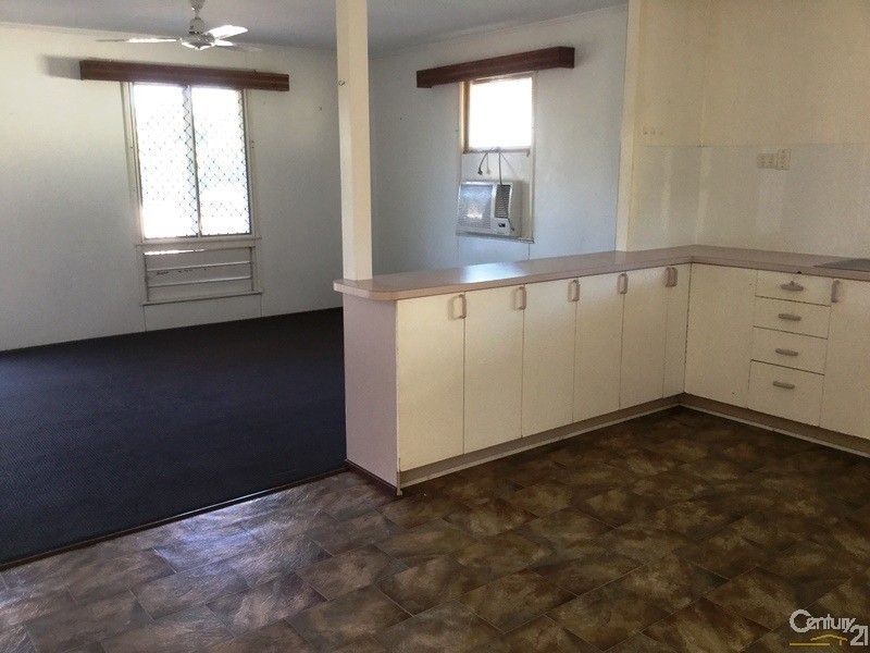 73 Tracey Street, Bowen QLD 4805