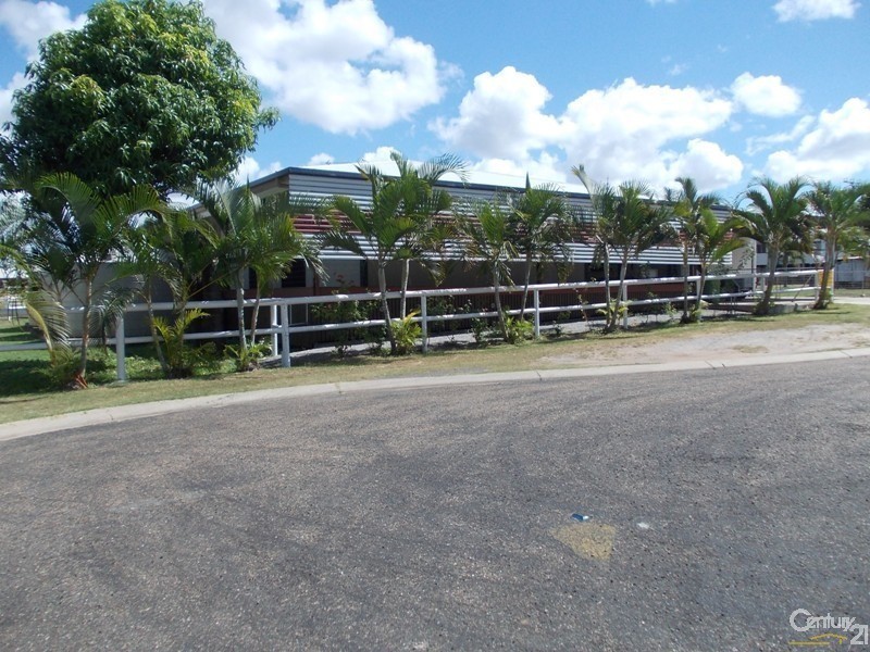 1 Fairway Street, Collinsville QLD 4804