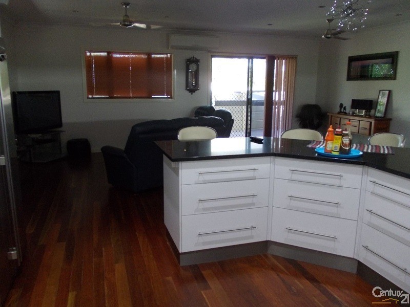 1 Fairway Street, Collinsville QLD 4804