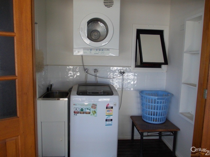 1 Fairway Street, Collinsville QLD 4804