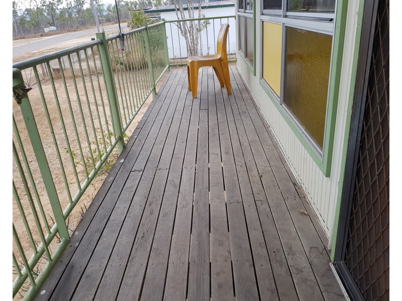 5 Ninth Avenue, Scottville QLD 4804