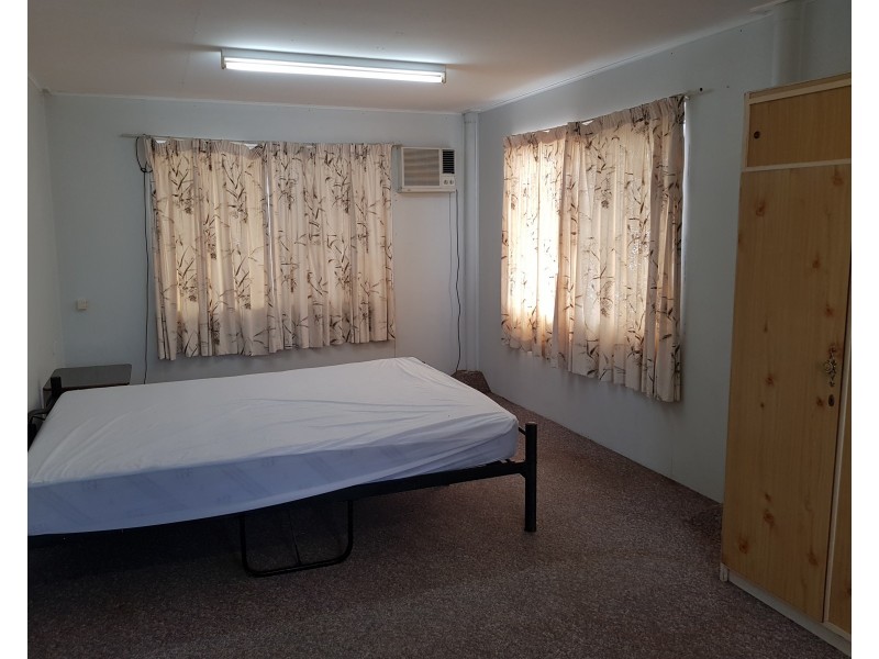 5 Ninth Avenue, Scottville QLD 4804