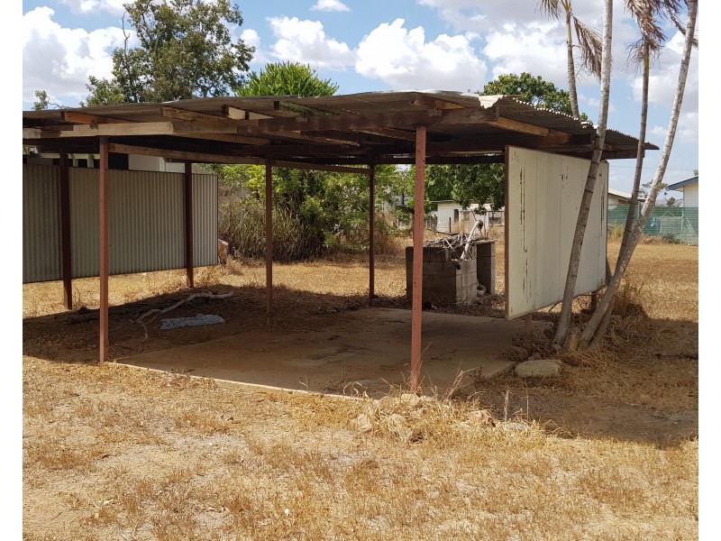 5 Ninth Avenue, Scottville QLD 4804