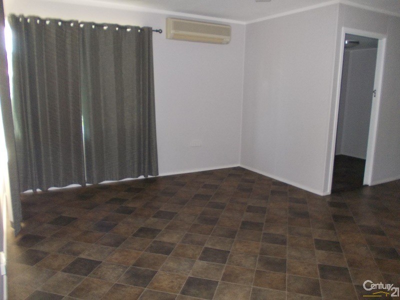 6 Davidson Street, Collinsville QLD 4804