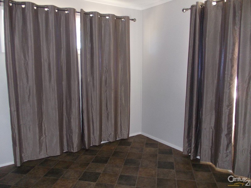 6 Davidson Street, Collinsville QLD 4804