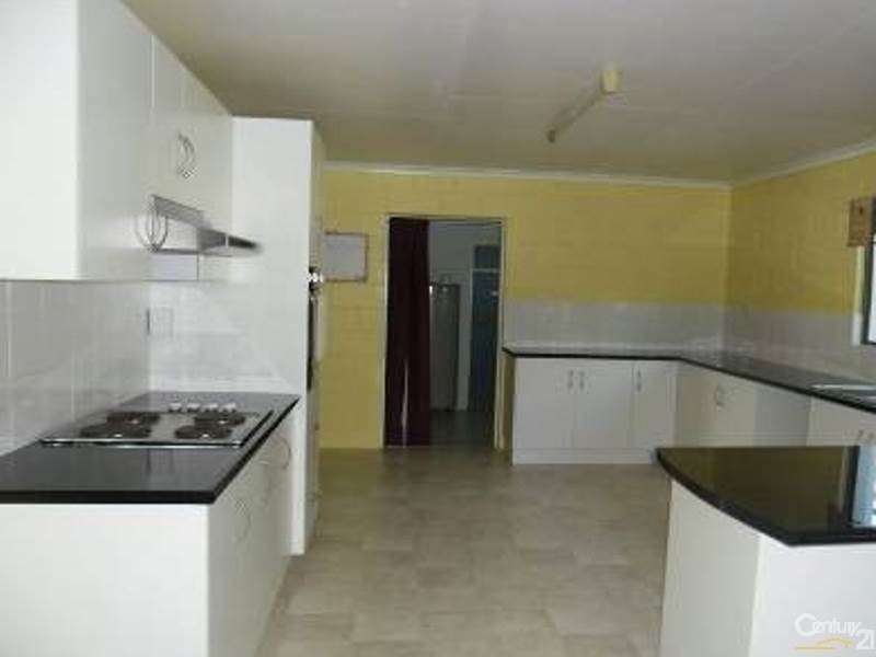 41 Belmore Street, Collinsville QLD 4804