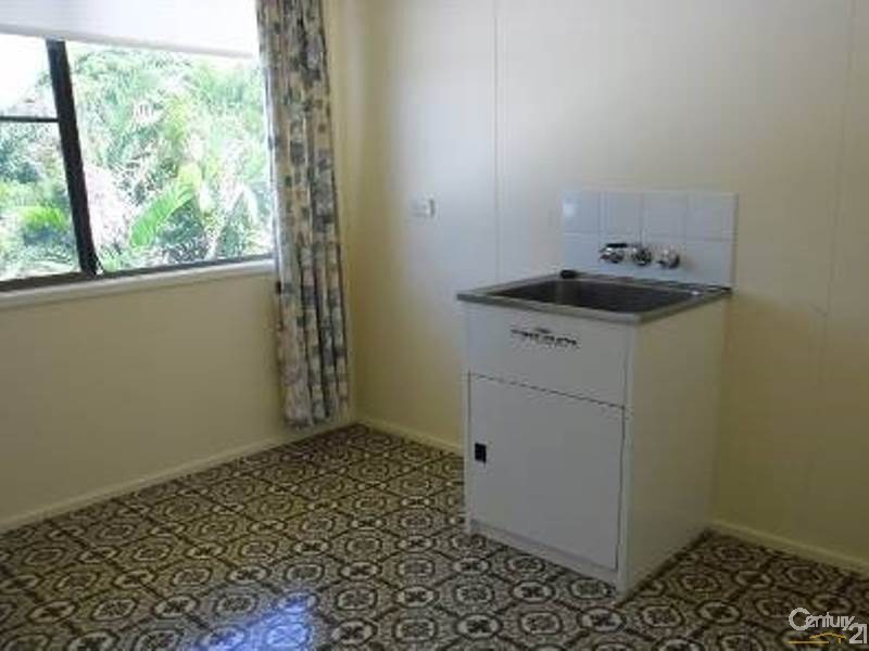 41 Belmore Street, Collinsville QLD 4804