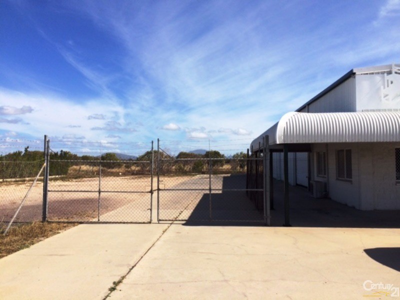 59 West St, Bowen QLD 4805