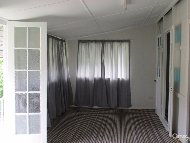 19 Aberdeen Street, Collinsville QLD 4804