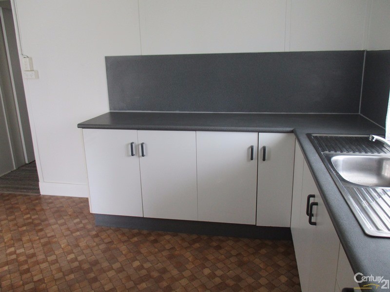 19 Aberdeen Street, Collinsville QLD 4804