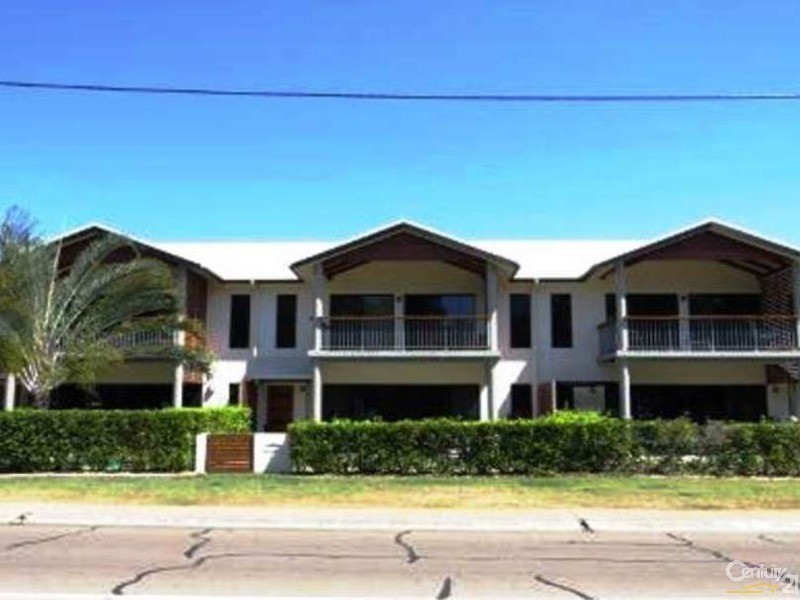 2 87a Horseshoe Bay Road, Bowen QLD 4805