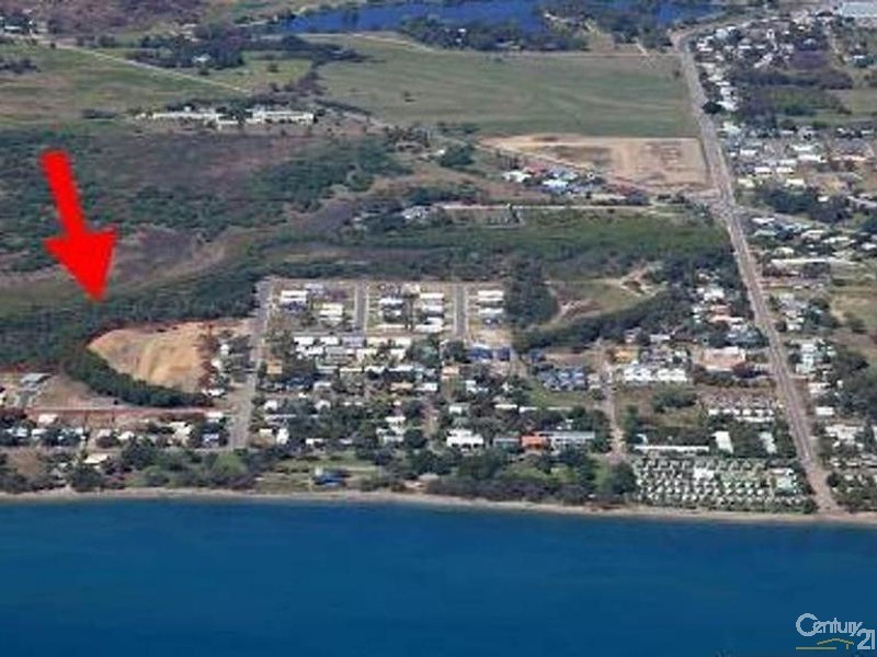 14 Wattle Crescent, Bowen QLD 4805