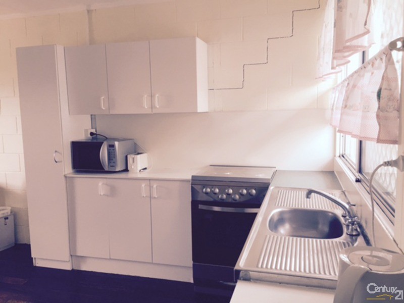 1/17 Blake Street, Collinsville QLD 4804