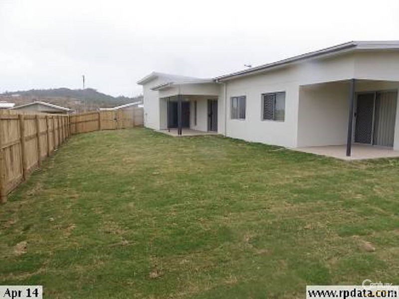 4 Sapphire Crescent, Bowen QLD 4805