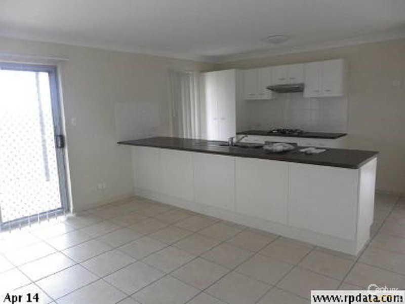 4 Sapphire Crescent, Bowen QLD 4805