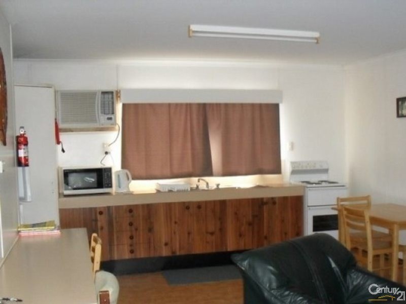 1/17 Collin Road, Collinsville QLD 4804