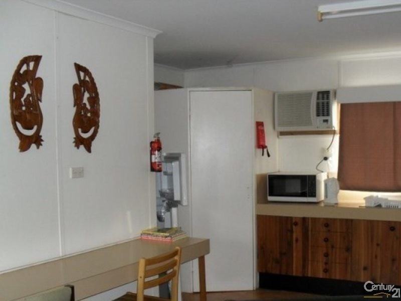 1/17 Collin Road, Collinsville QLD 4804