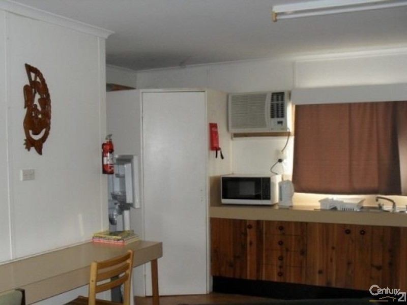 2/17 Collin Road, Collinsville QLD 4804