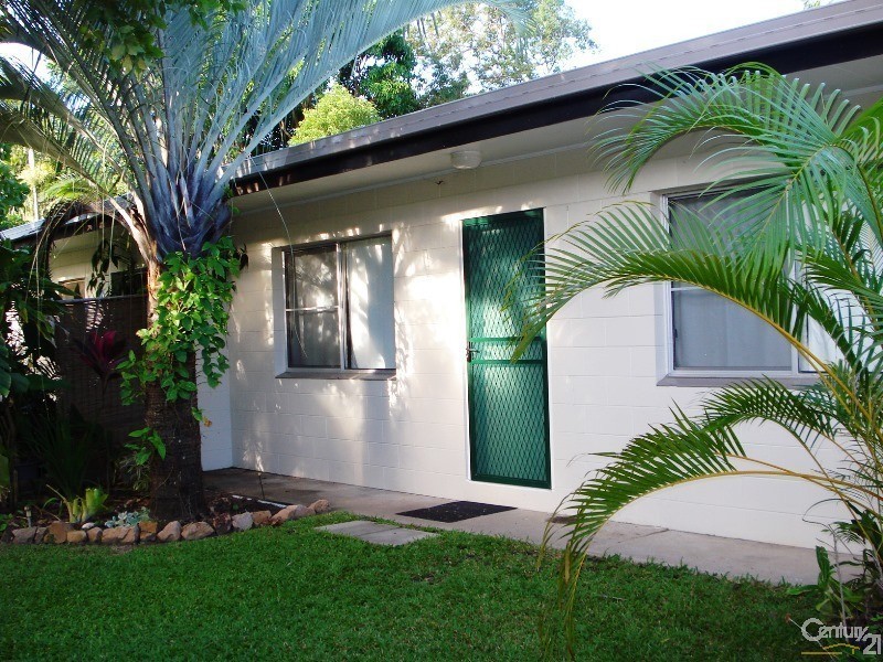 2/10 Verna Street, Bowen QLD 4805