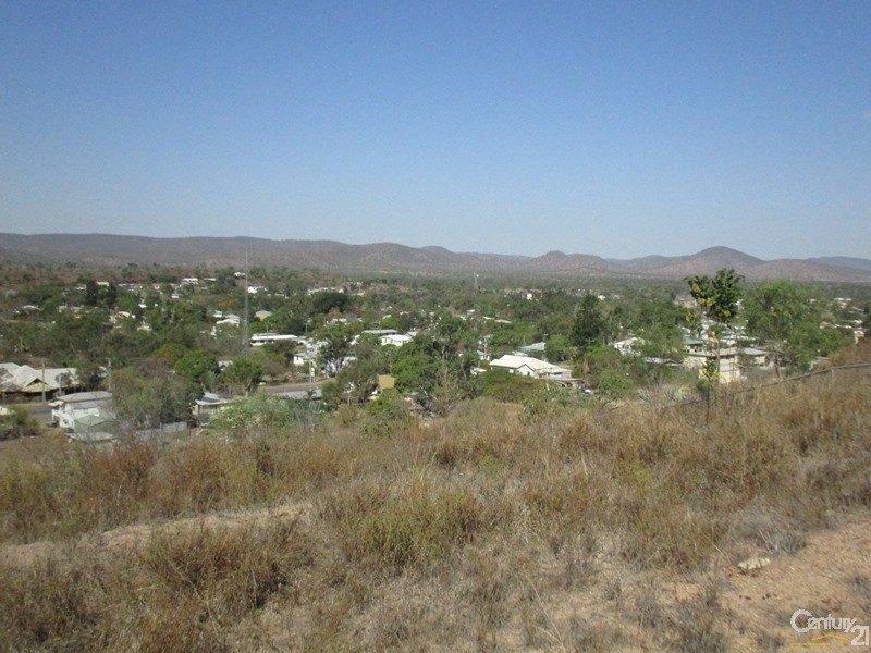 15 Ruff Court, Collinsville QLD 4804