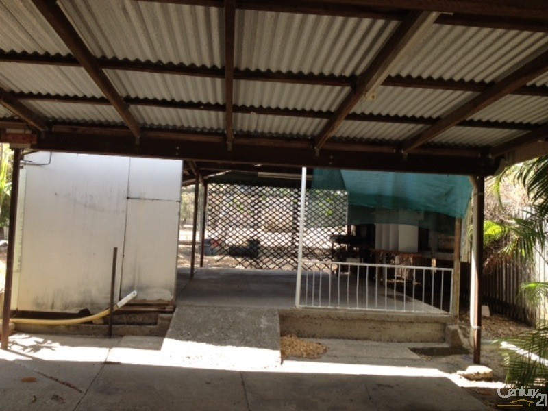 28 Gralton Street, Collinsville QLD 4804