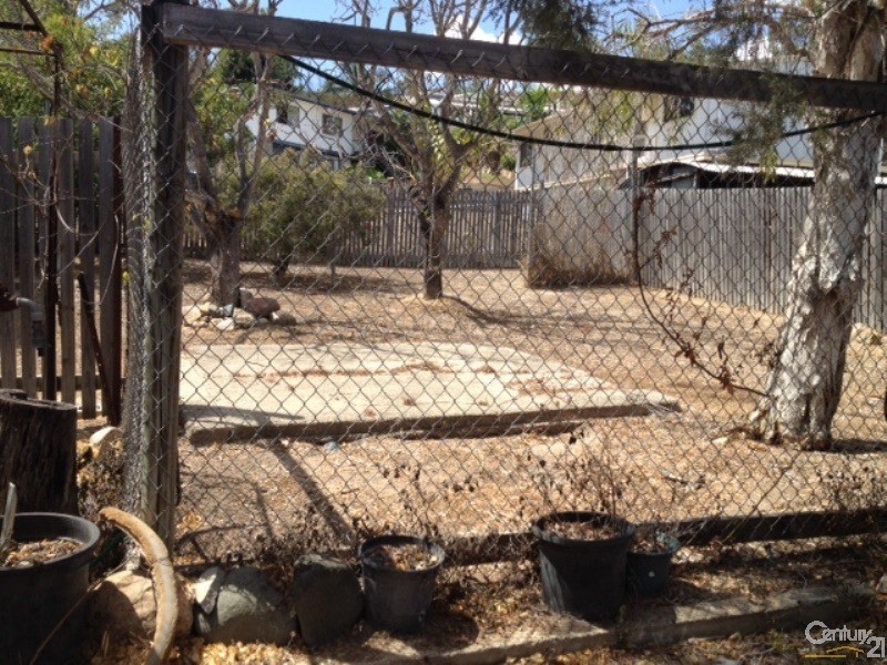 28 Gralton Street, Collinsville QLD 4804