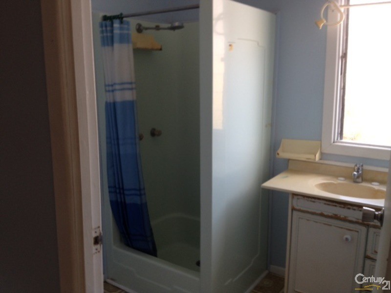 28 Gralton Street, Collinsville QLD 4804