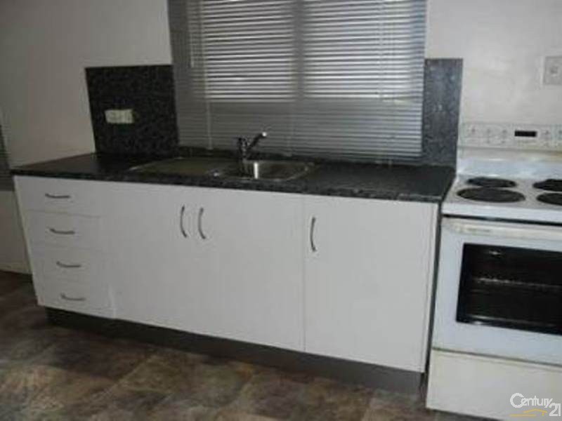 26 Gralton Street, Collinsville QLD 4804