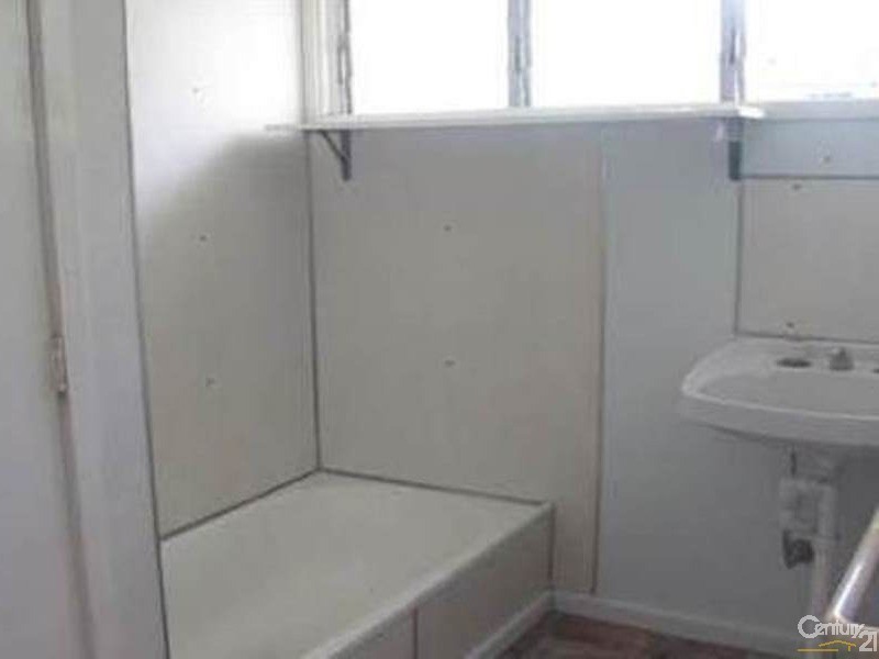 26 Gralton Street, Collinsville QLD 4804