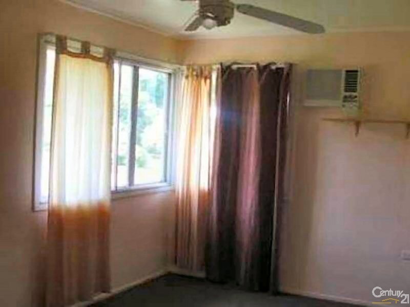 26 Gralton Street, Collinsville QLD 4804