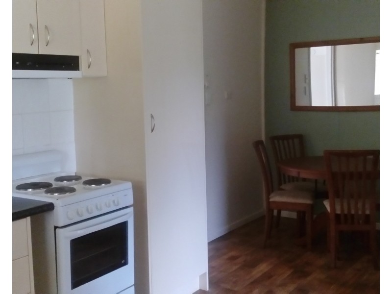 28 Henderson Street, Collinsville QLD 4804